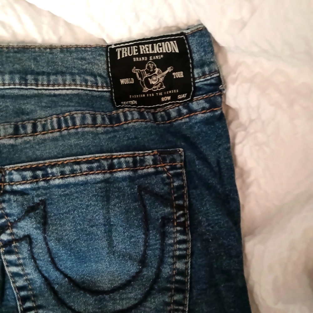True Religion 40w x 32L